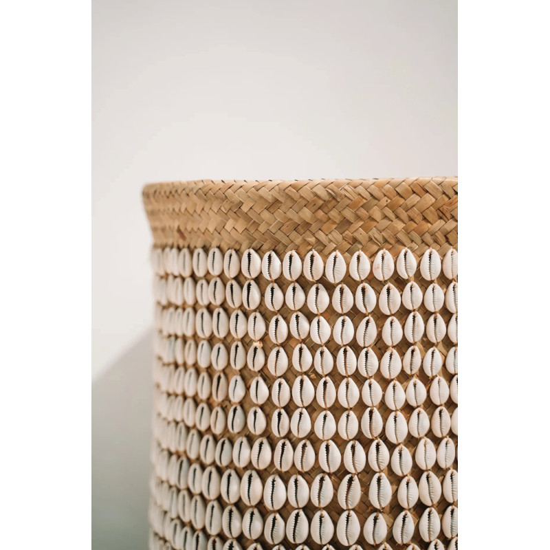Panier de rangement bohème chic Rond 34 cm Fibre végétale Naturel Tressé Coquillage cauris The Pandan 