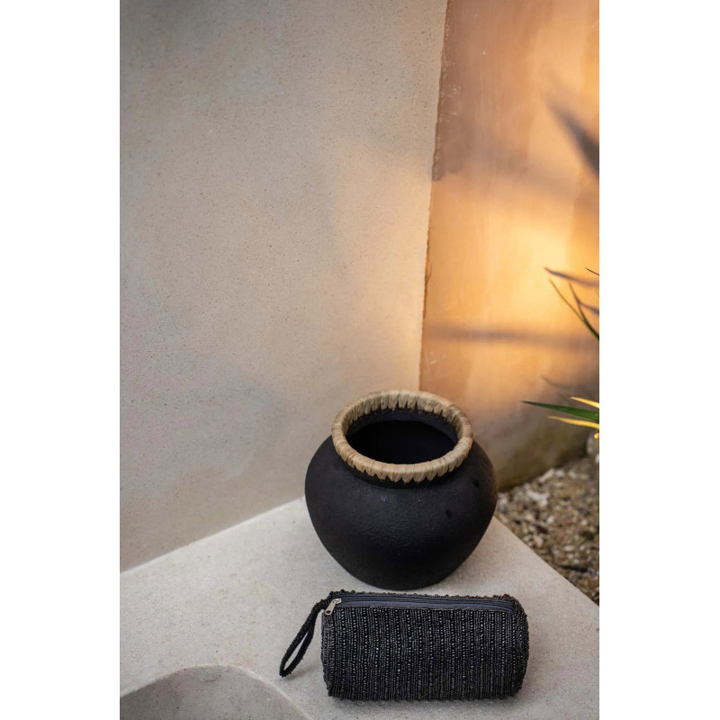Vase Rond Hauteur 19 cm en Terre cuite Noir Raphia Naturel The Styly 