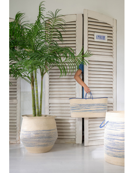 Panier haut avec anses en fibres naturelles motifs bleu H60 cm Marévia 