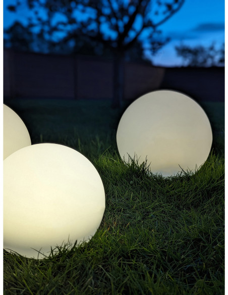 Lifton LED Lamp - Lamp, rechargeable with integrated solar panel, white ø25 cm 