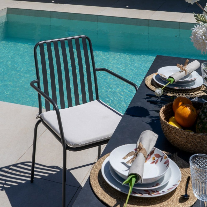 Chaises de jardin avec accoudoirs...