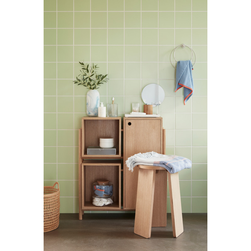 Tabouret tripode en MDF plaqué chêne...