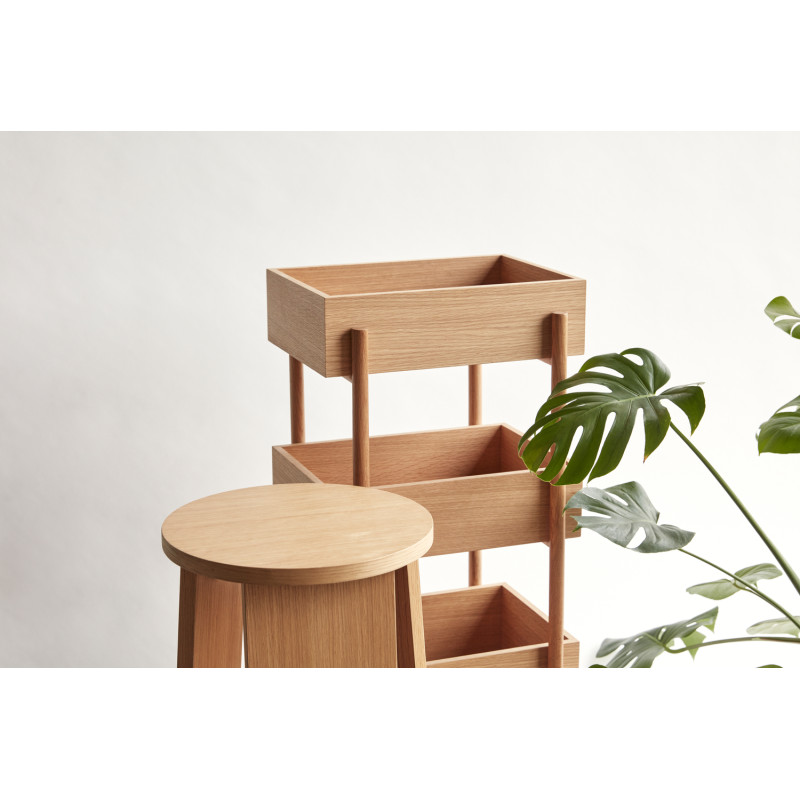Tabouret tripode en MDF plaqué chêne...