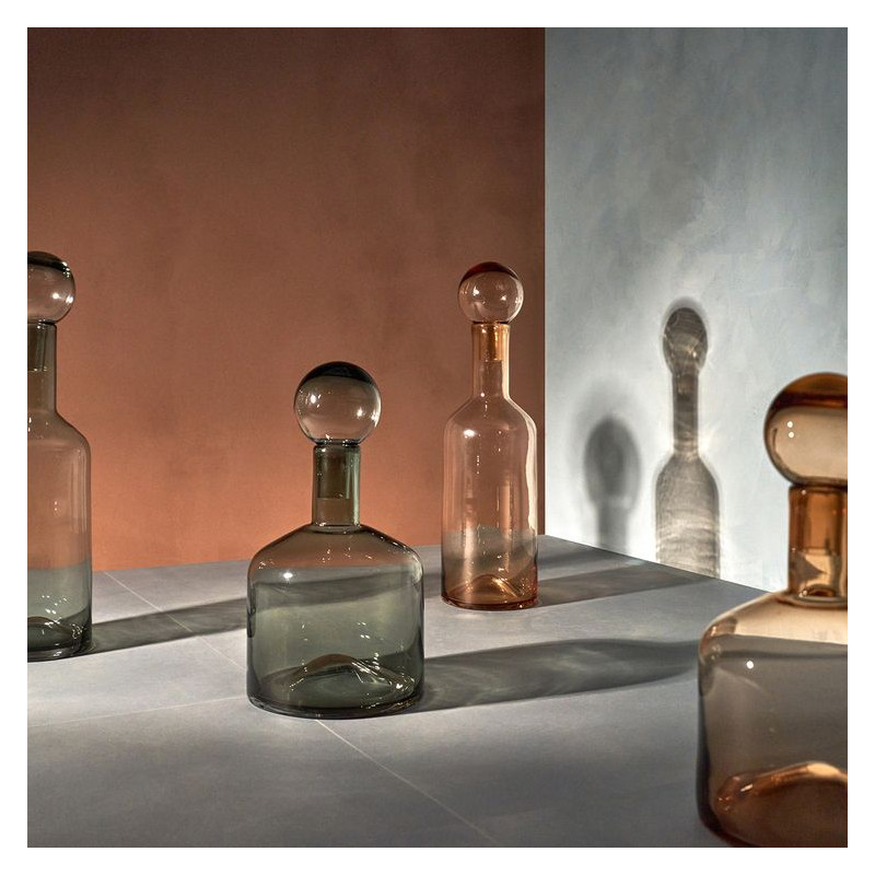 Vase avec bouchon en verre ambre 15,5...