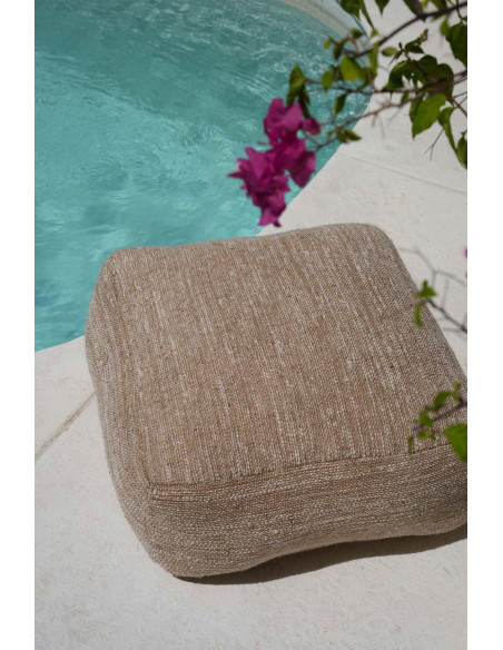 Pouf bas en coton beige 60x60x25 cm The Comfy