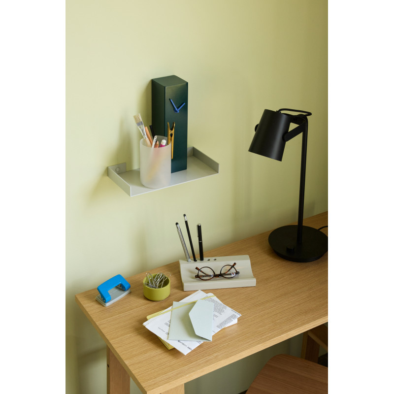 Lampe à poser noire en fer dimmable...