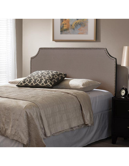 Tête de lit beige cloutée en polyester 160x7x117/127 cm Valmira