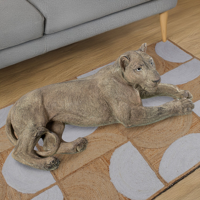 Statue lionne couchée en résine 81 cm...