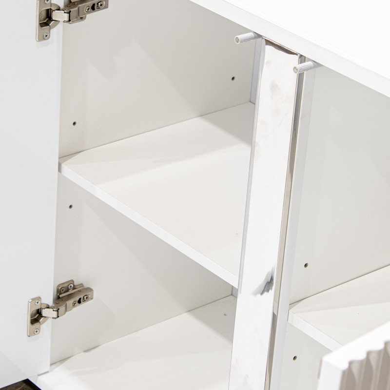 Buffet blanc en bois cannelé 4 portes...