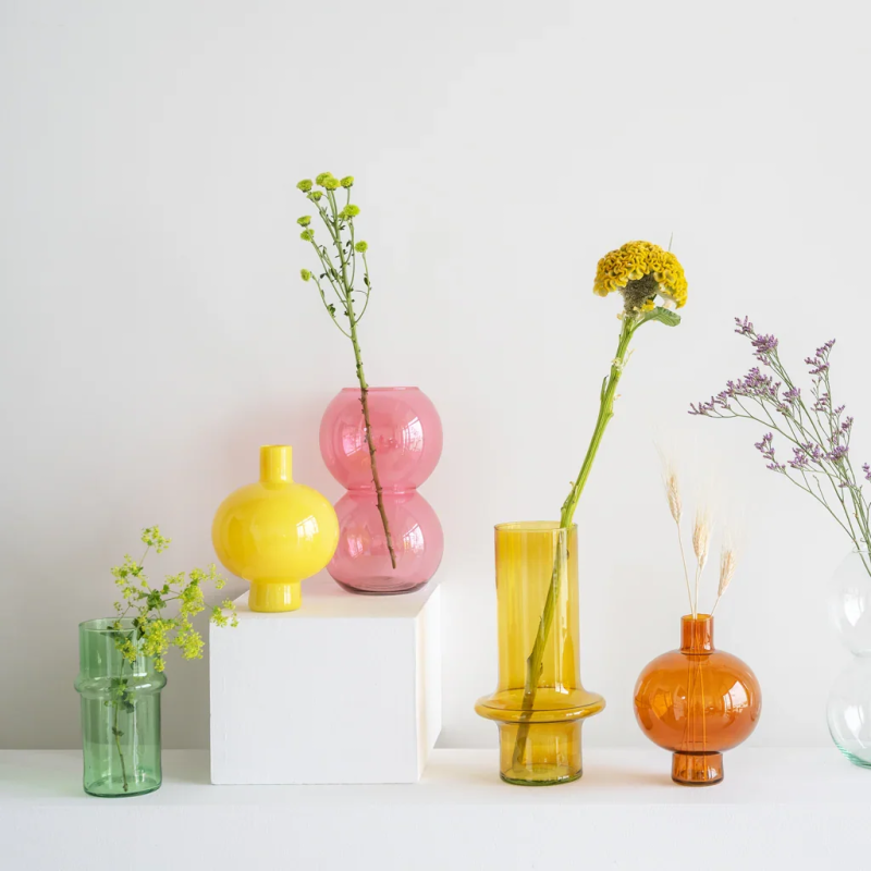 Vase boule rose abricot en verre...