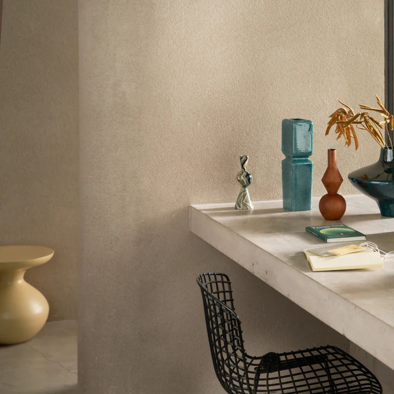 Table d’appoint ronde beige en fer...