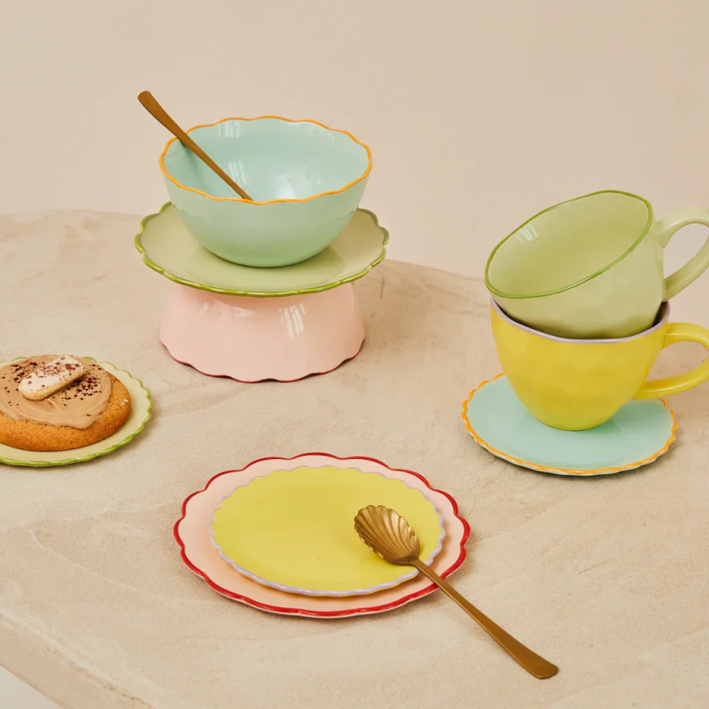 Bol petit déjeuner en grès vert pâle...