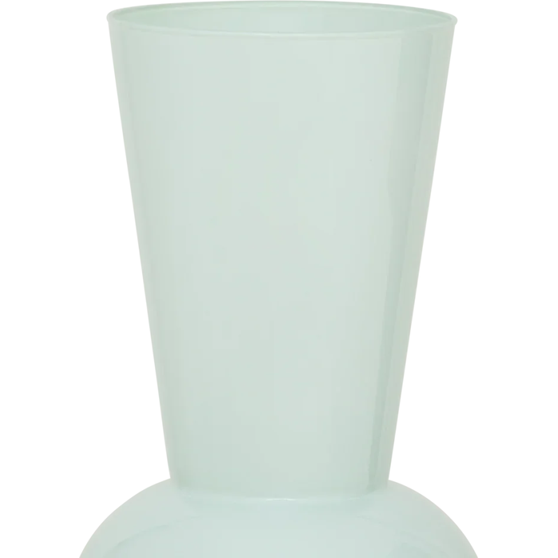 Vase haut en verre vert d’eau...