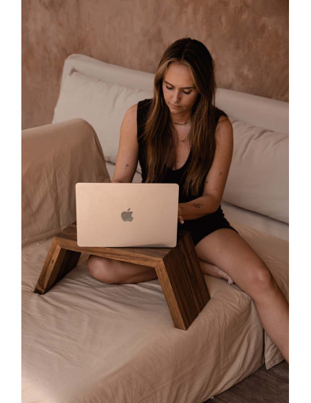 Table de lit ordinateur en teck naturel 55x23x22 cm The Ashley