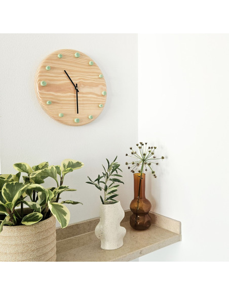 Horloge murale bois silencieuse aiguilles noires repères menthe 29 cm Aalborg