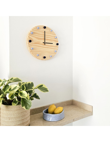Horloge murale bois silencieuse repères bleus aiguilles noires 29 cm Aalborg