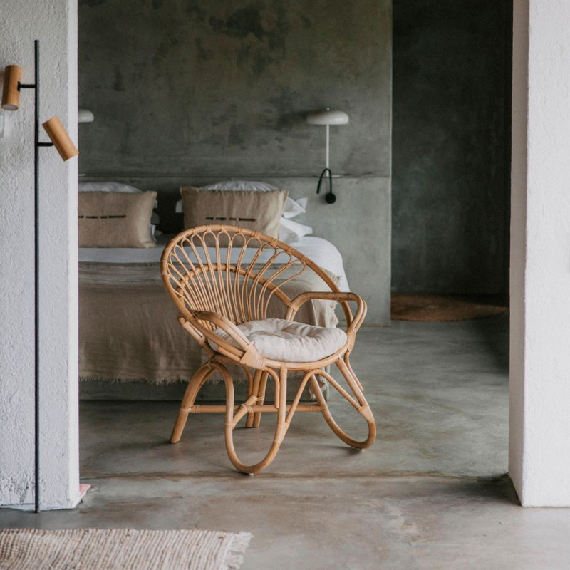Fauteuil rotin naturel coussin blanc...