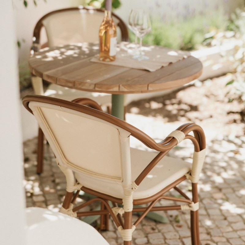 Chaise de jardin avec accoudoirs...