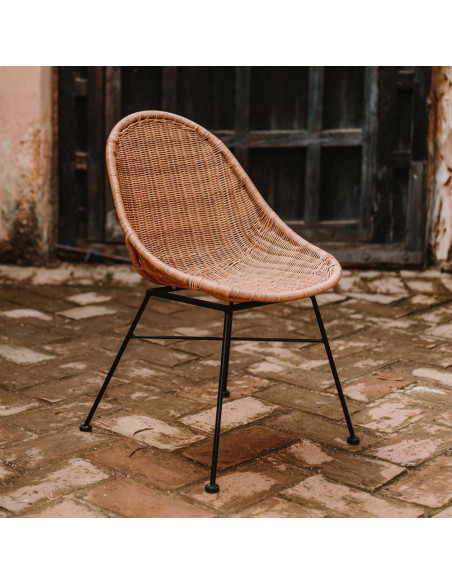 Chaise en rotin synthétique teinte naturelle et métal noir 53x63x86 cm Marstrand