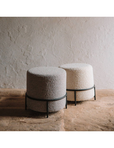 Pouf rond en tissu ivoire et métal noir 45 cm Svaneke