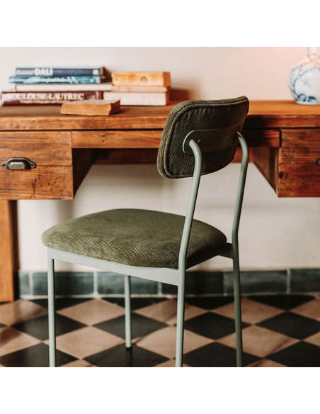 Bureau en pin massif recyclé 3 tiroirs 130x65x80 cm Uruena  - 7