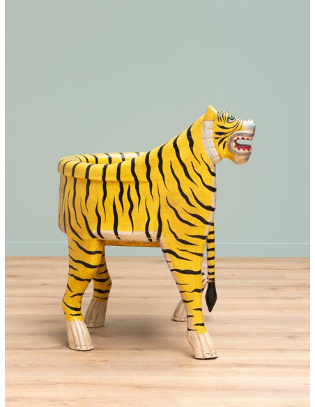 Fauteuil droit tigre sculpté en manguier 87 cm Tiger  - 5