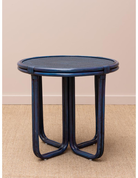 Petite table ronde en rotin bleu 78 cm Pigmento  - 2