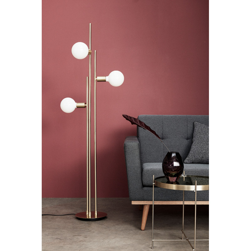 Lampadaire 3 globes blancs finition laiton 78x28x150 cm Balance Hübsch - 2