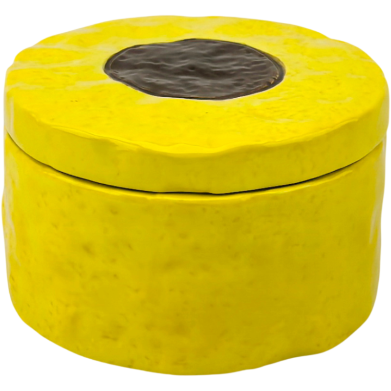 Boîte décorative jaune avec couvercle 9x9x6 cm English Liquorice Housevitamin - 1