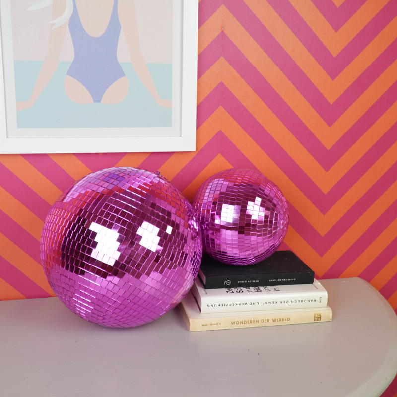 Boule à facettes Noël rose fuchsia 30 cm Discoball Housevitamin - 2