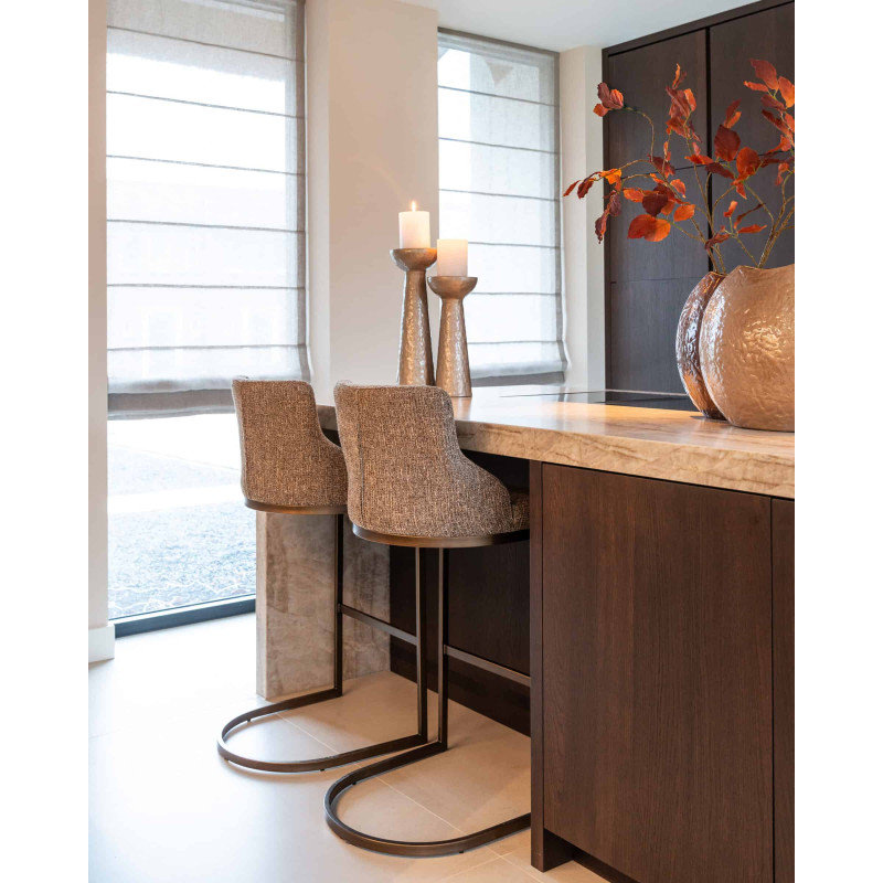 Lot de 2 tabourets de bar tissu marron 103 cm Bolton Richmond Interiors - 11