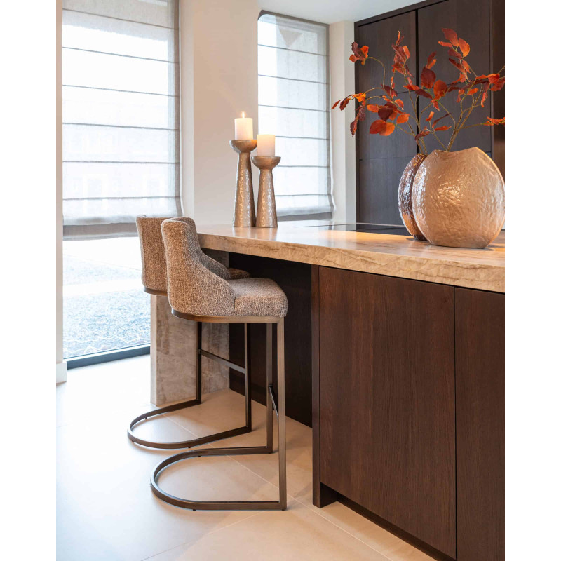 Lot de 2 tabourets de bar tissu marron 103 cm Bolton Richmond Interiors - 12