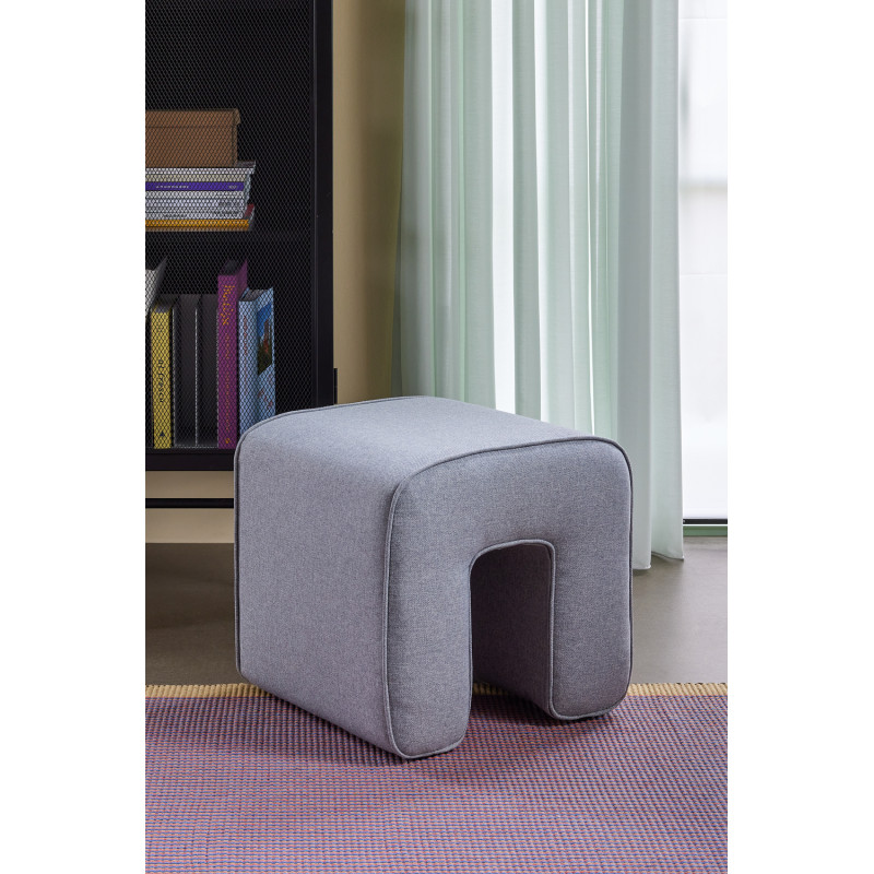 Pouf gris en tissu forme arche 45x45x47 cm Sculpture Hübsch - 2