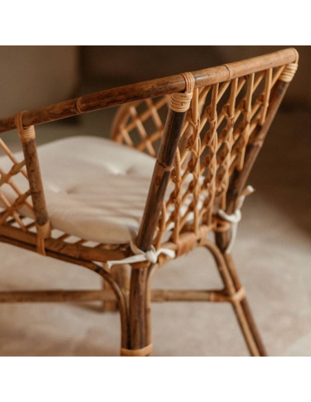Fauteuil en rotin naturel brun miel avec coussin blanc 59x67x84 cm Loriva  - 7