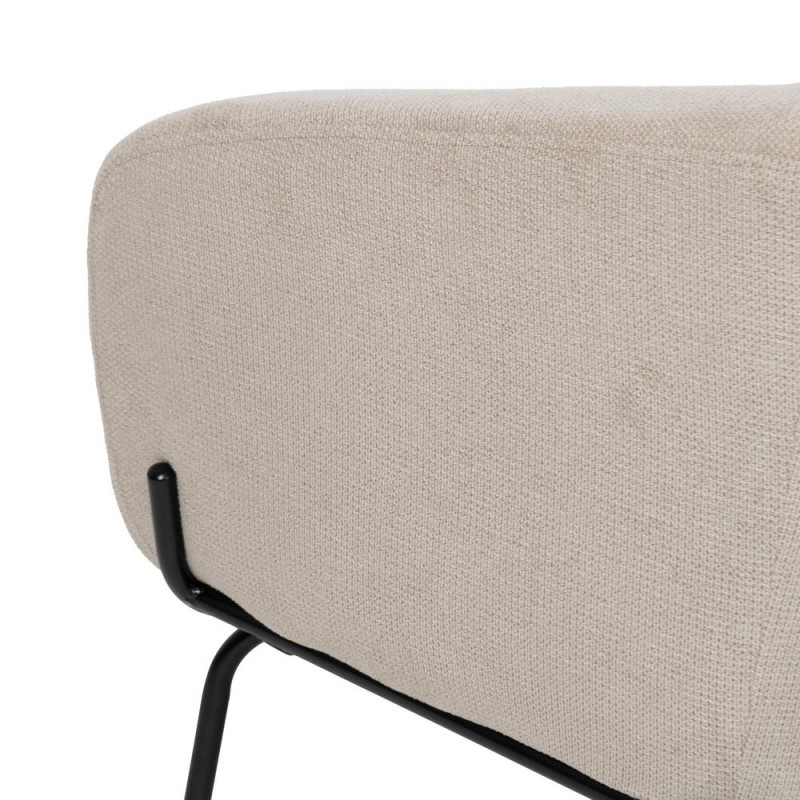Fauteuil enveloppant beige en tissu et métal noir 77x72x68 cm Lareloro Ixia - 9