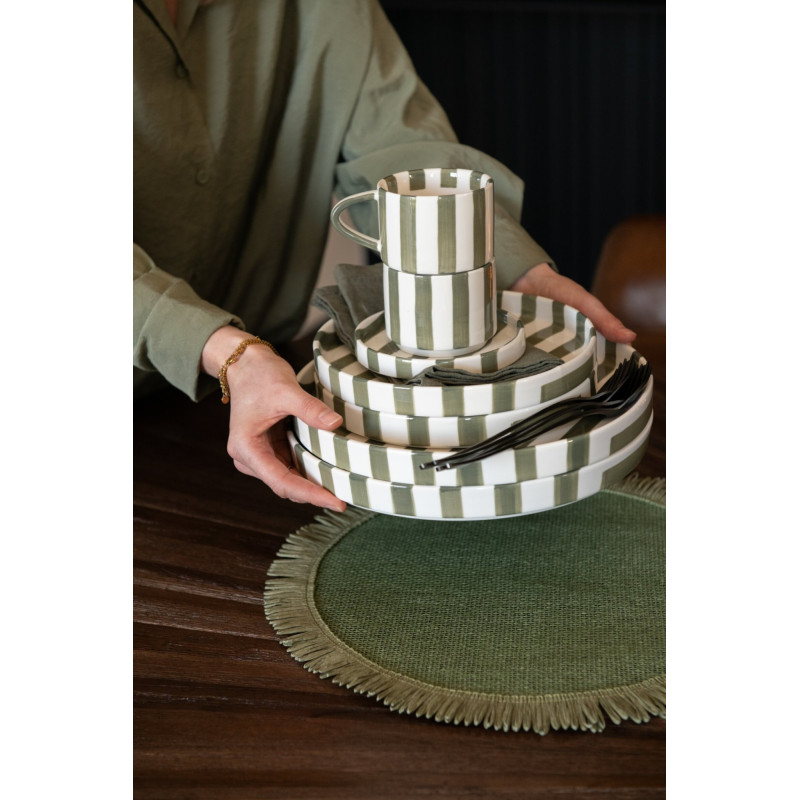 Tasse à café avec soucoupe en grès rayé vert olive 11,5x7,9x6,2 cm Nouweland J-Line - 2