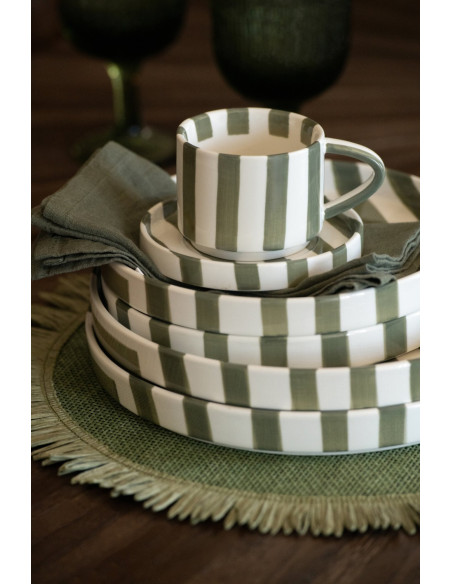 Tasse à café avec soucoupe en grès rayé vert olive 11,5x7,9x6,2 cm Nouweland J-Line - 4