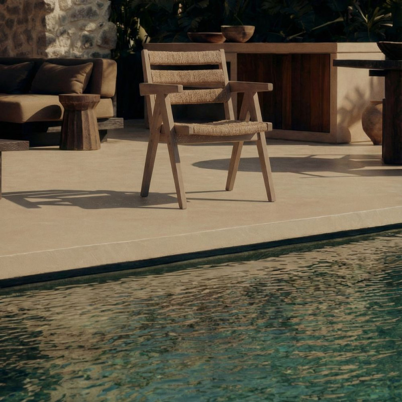 Chaise avec accoudoirs en orme massif et chanvre naturel 54x58x85 cm Govoa  - 7