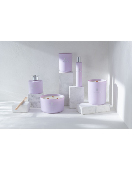 Bougie parfumée XL Boisée 50 heures Excellent Parfum Siberia Fir avec photophore en Verre Mauve - 3